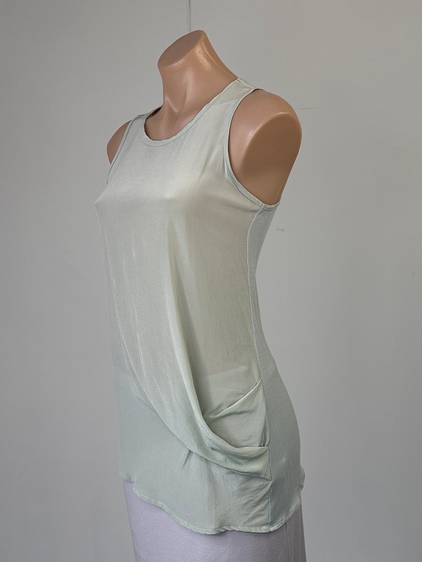 SABA | top | size 6 | sleeveless | 100% silk