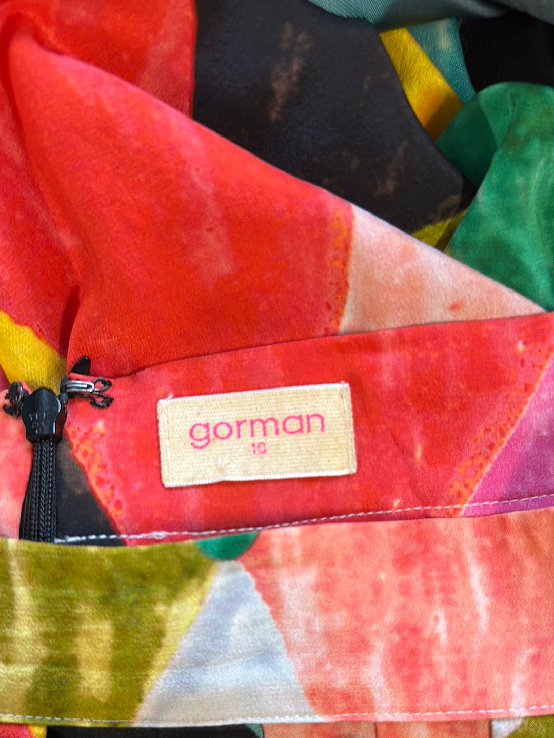 Gorman | skirt | size 10 | knee length | 100% silk