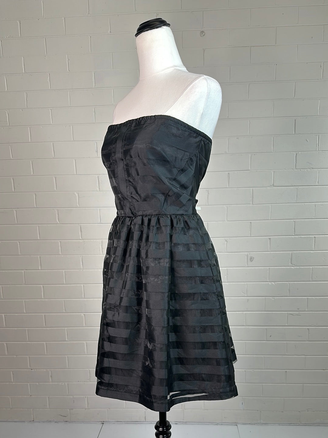 Frenchi | dress | size 6 | knee length