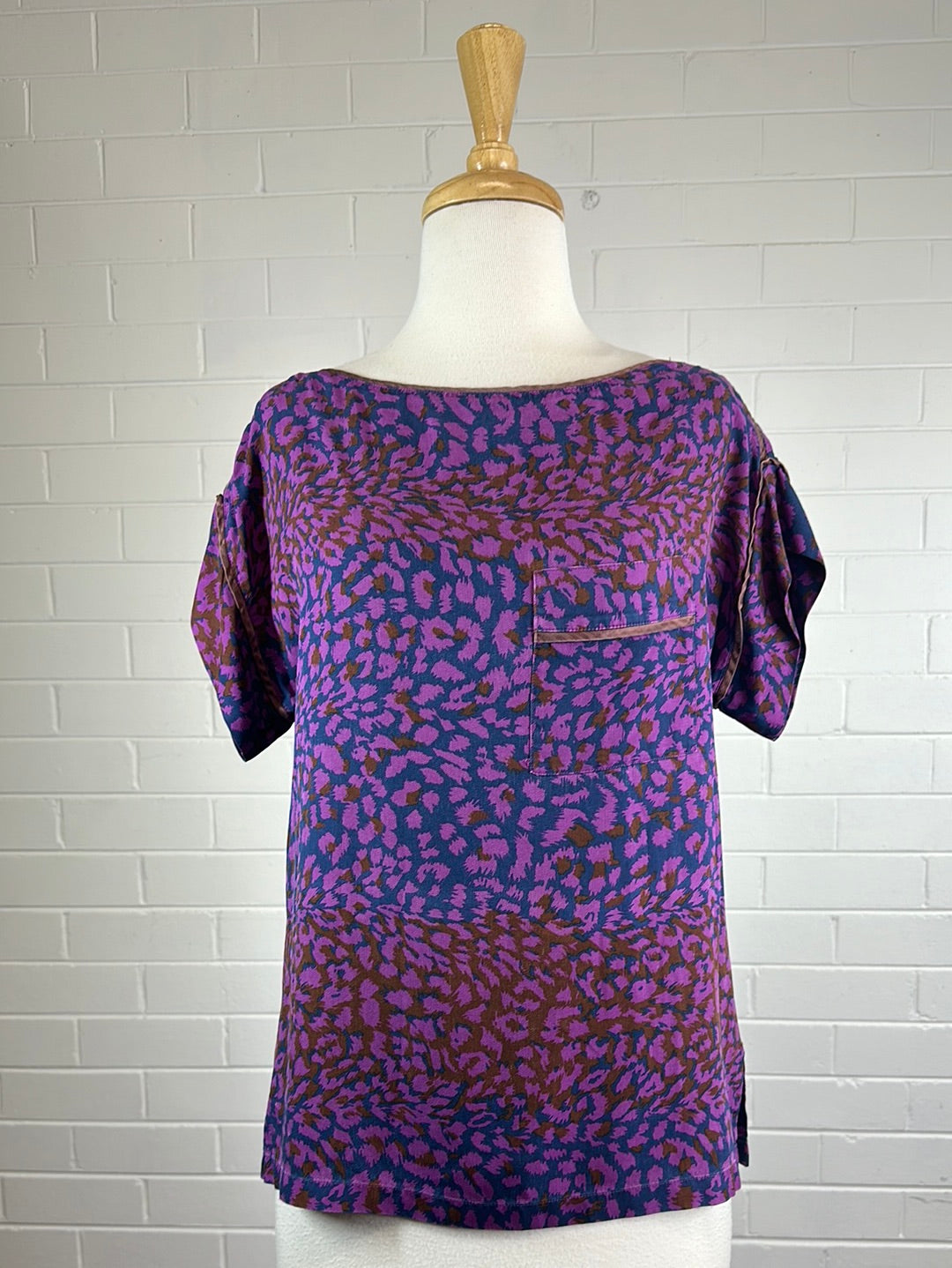 Marc Jacobs | New York | top | size 8 | cap sleeve | 100% silk