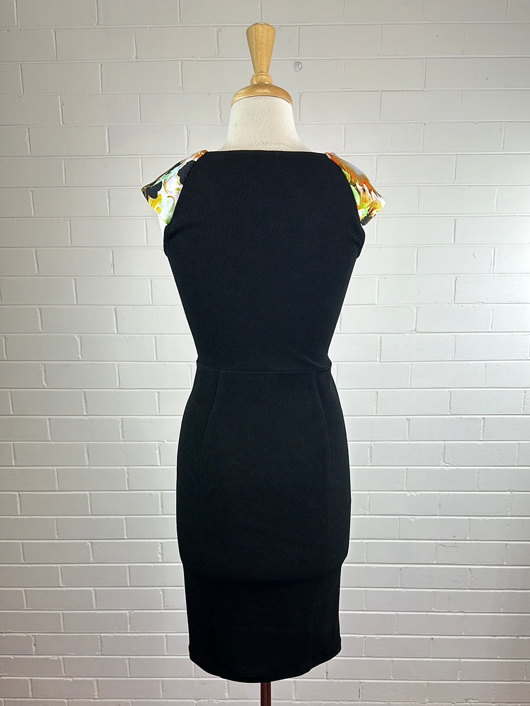 Sacha Drake | dress | size 8 | knee length | made in Australia