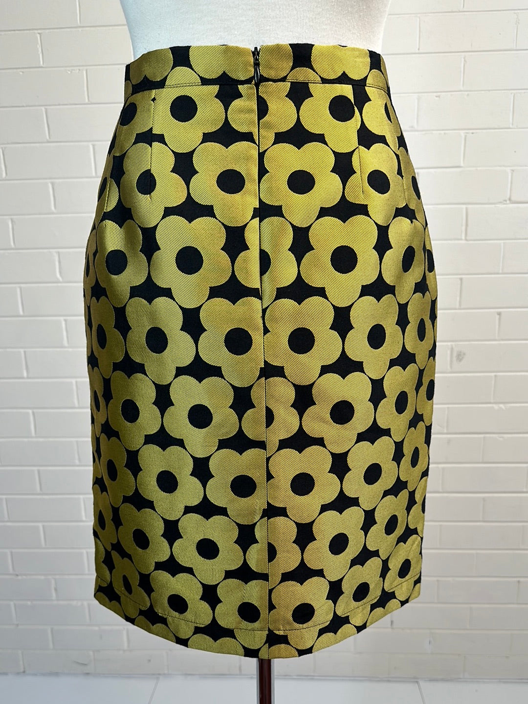 David Pond | New Zealand | skirt | size 10 | knee length | made in New Zealand