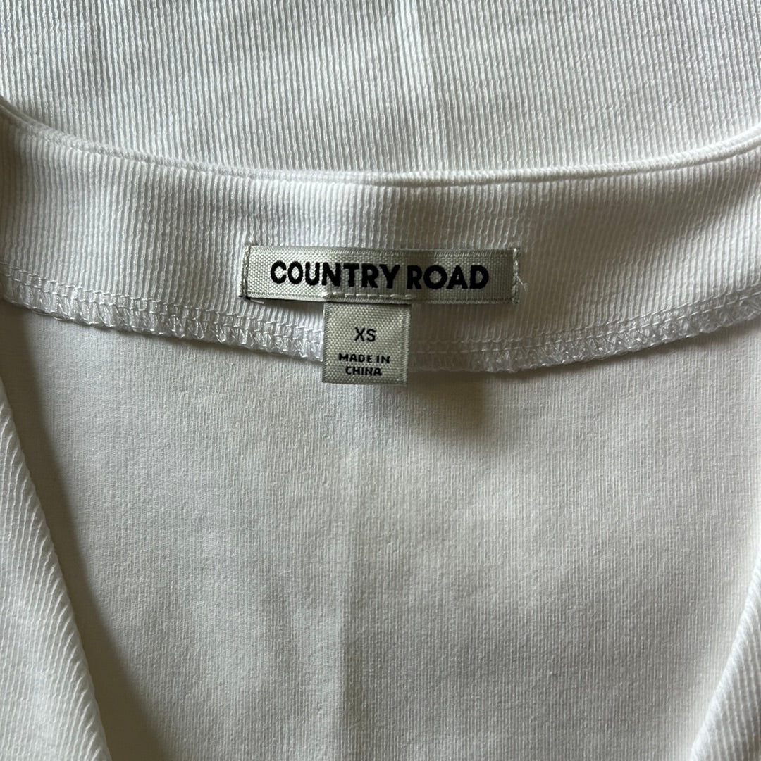 Country Road | top | size 8 | sleeveless