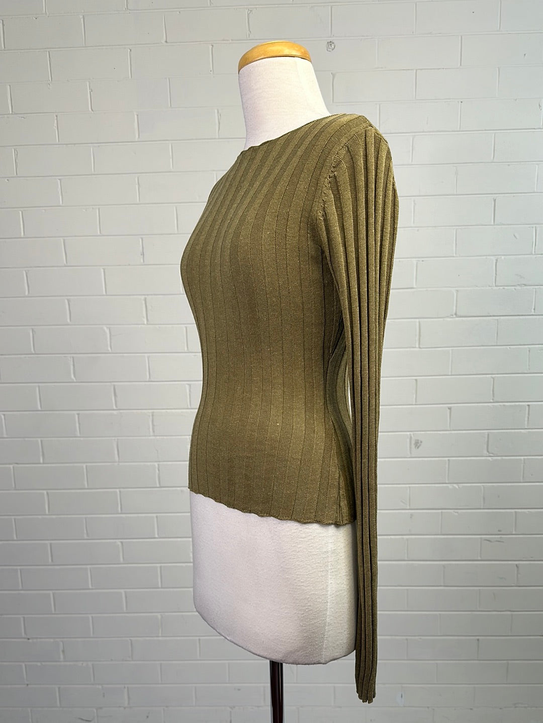 DISSH | top | size 8 | long sleeve
