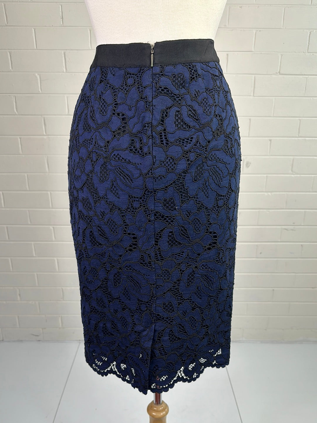 David Lawrence | skirt | size 8 | knee length