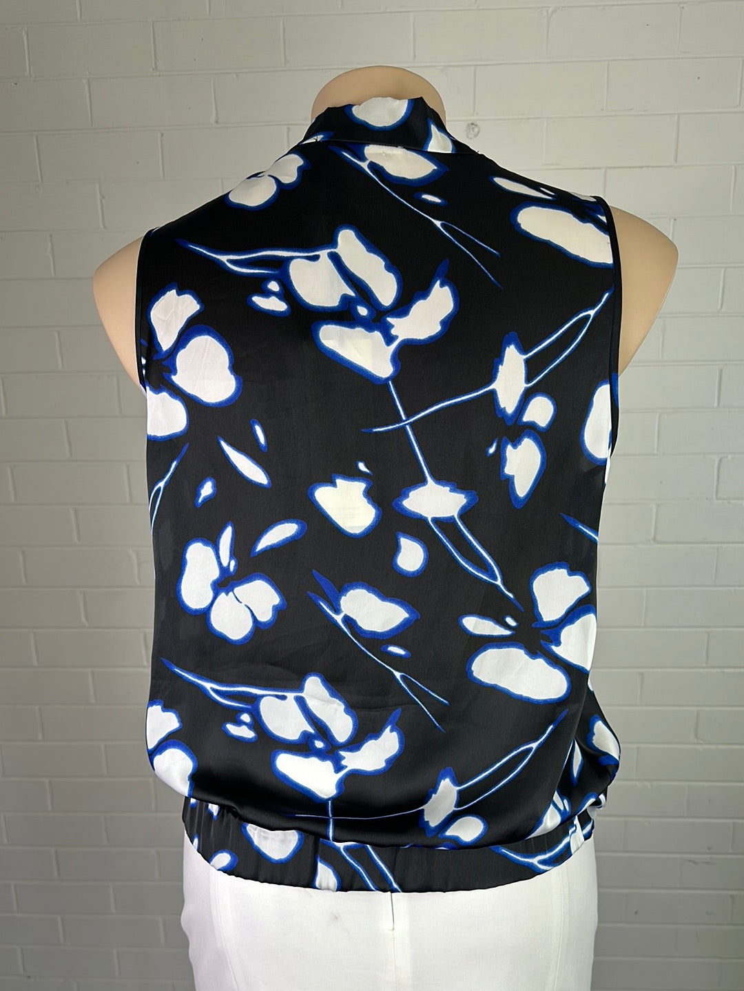 Jane Lamerton | top | size 14 | sleeveless | new with tags