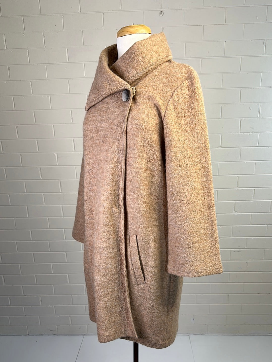 Paul Costelloe | London | coat | size 14 | single breasted | 100% wool