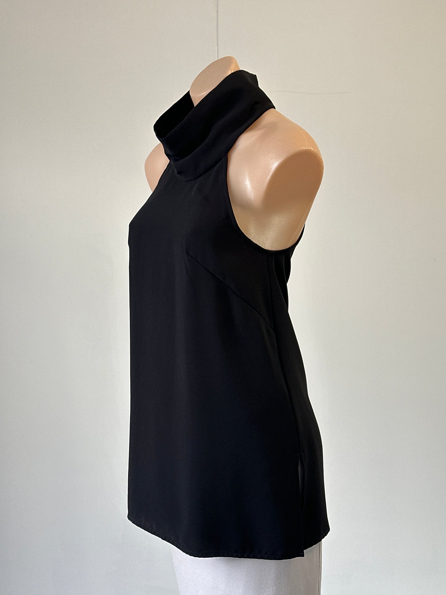 Shona Joy | top | size 6 | sleeveless | made in Australia 🇦🇺