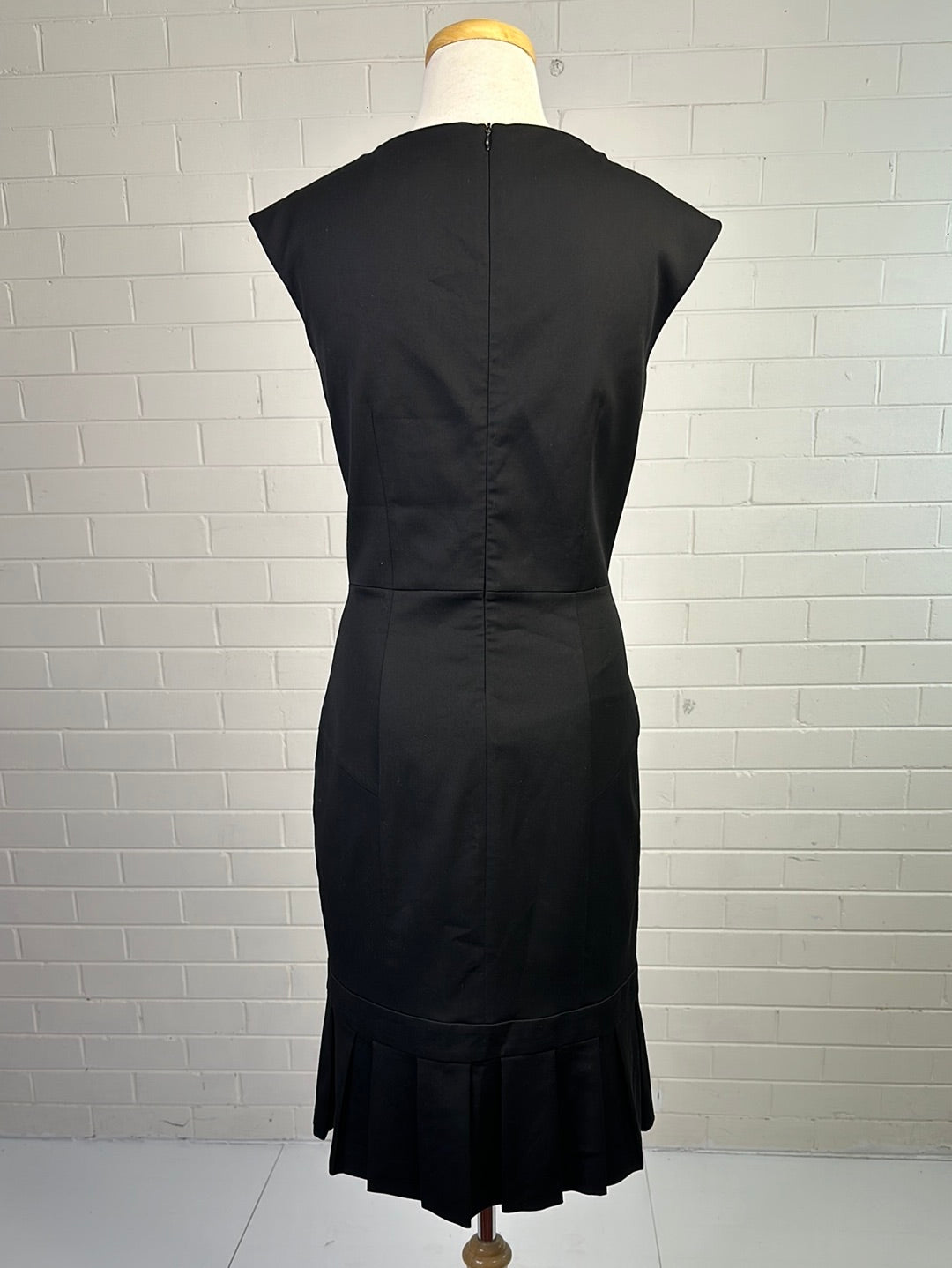 Veronika Maine | dress | size 12 | knee length | made in Australia