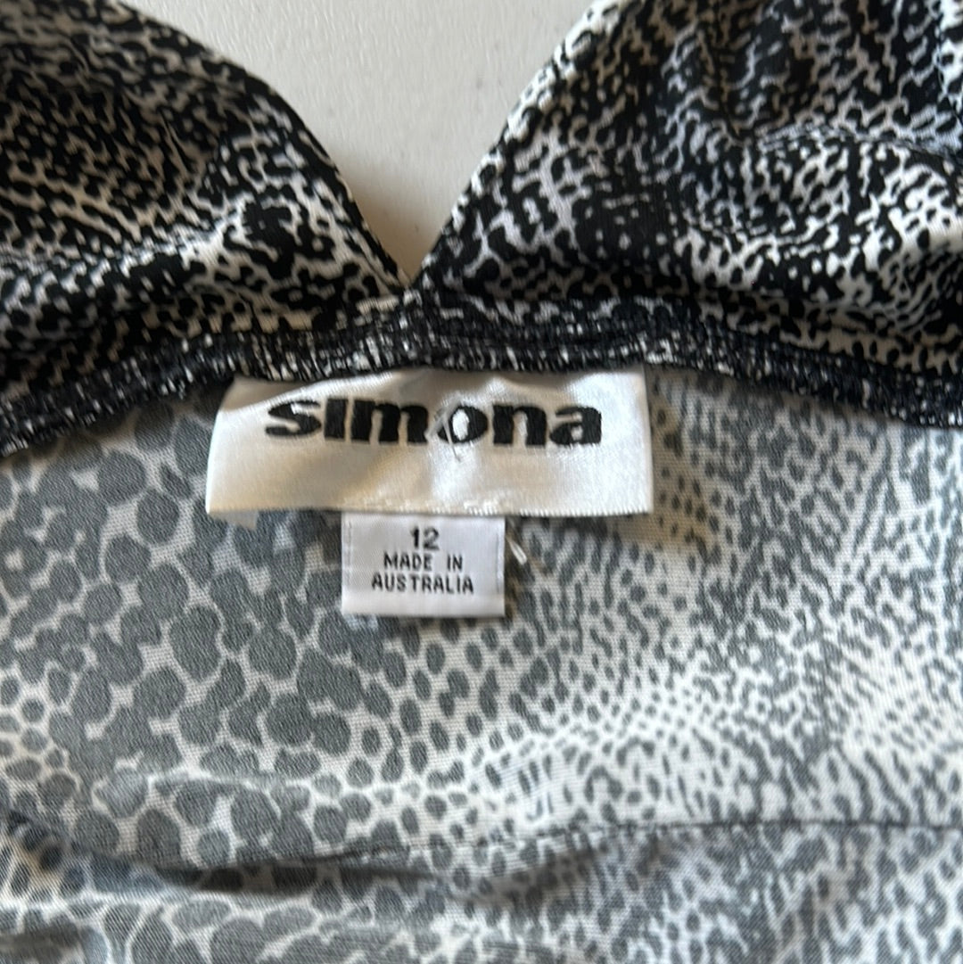 Simona | dress | size 12 | knee length | made in Australia 🇦🇺