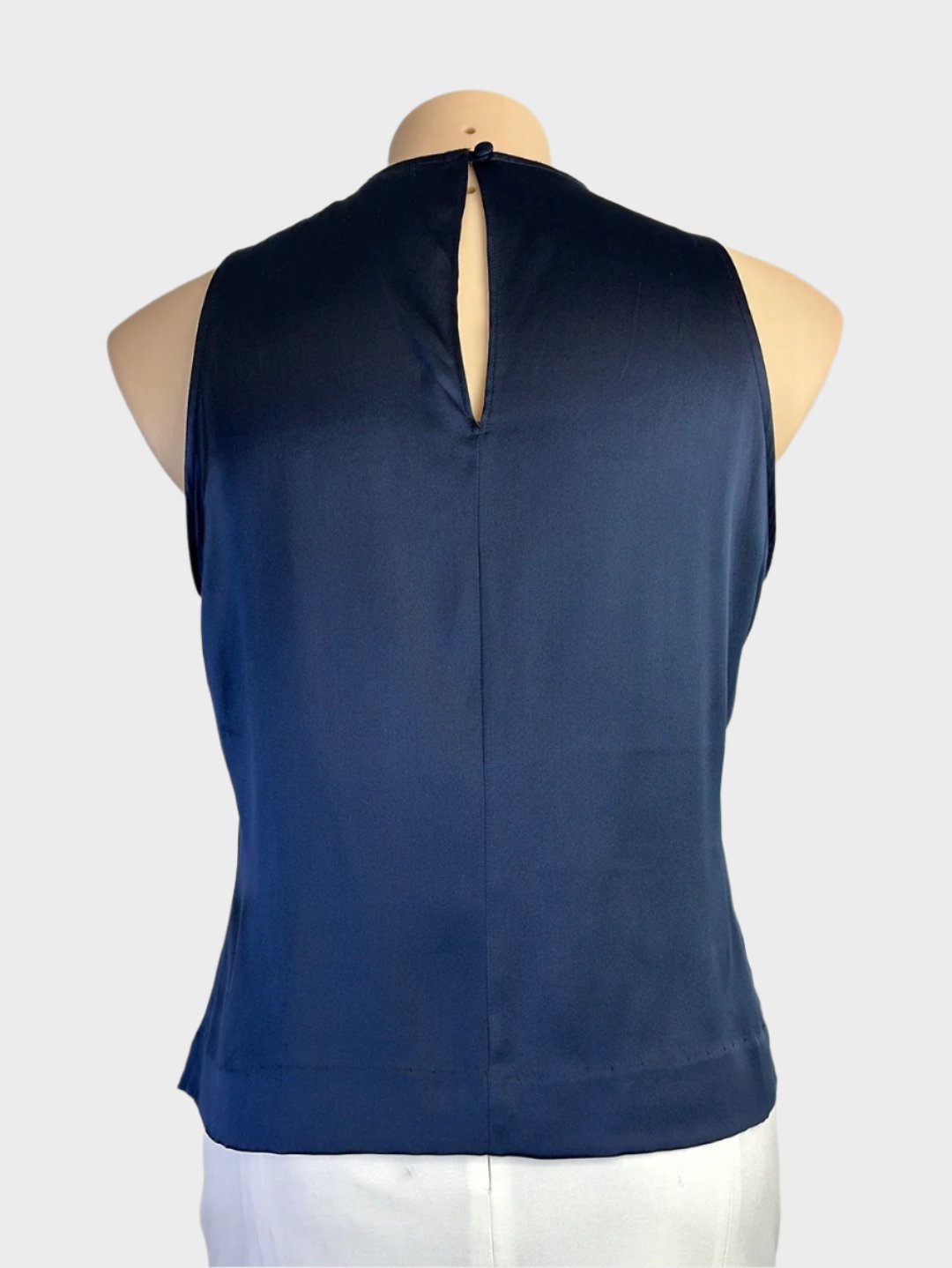 Carla Zampatti | top | size 14 | sleeveless | 100% silk | made in Australia 🇦🇺