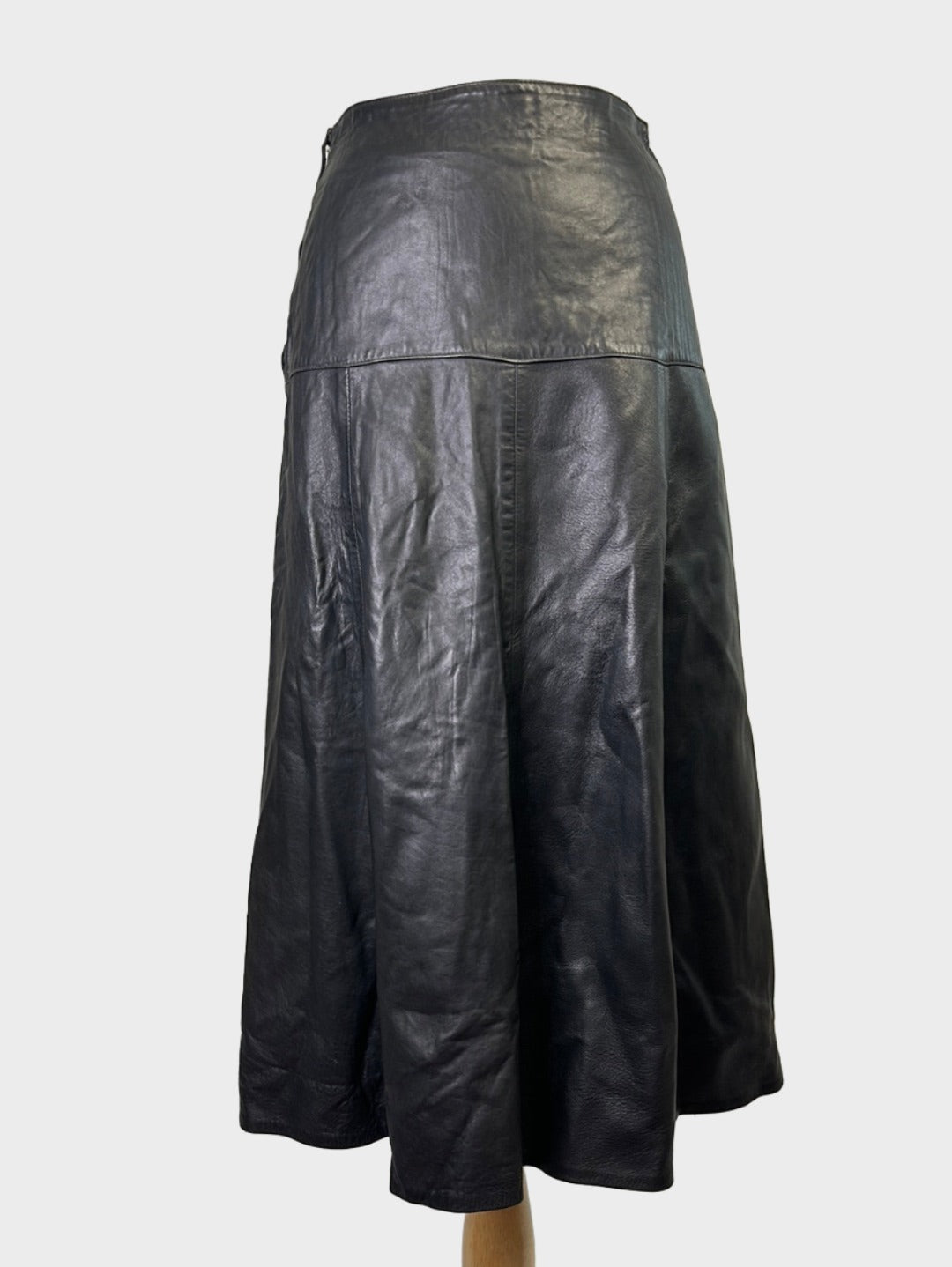 Jake Palerues | vintage 80's | skirt | size 10 | midi length | 100% leather