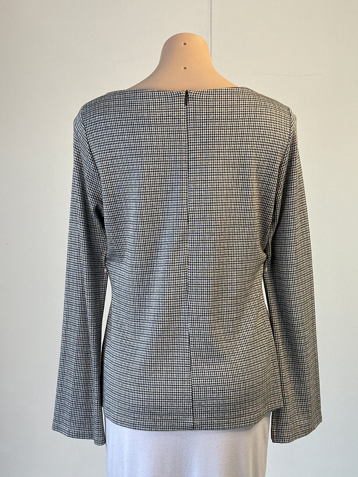 Veronika Maine | top | size 14 | long sleeve