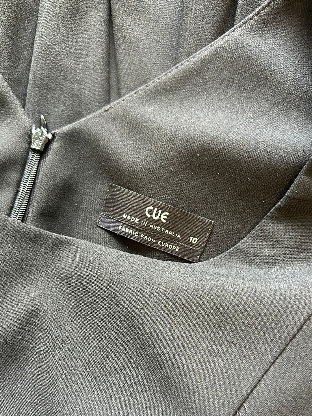 Cue | dress | size 10 | knee length | made in Australia 🇦🇺