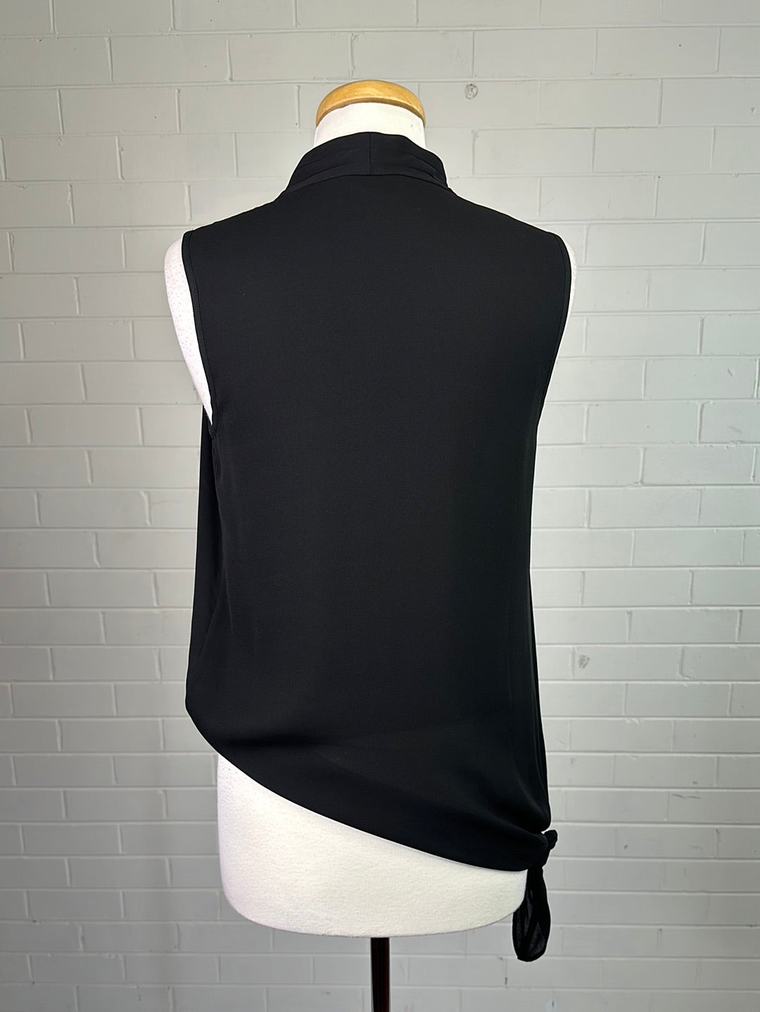 Wayne Cooper | top | size 8 | sleeveless