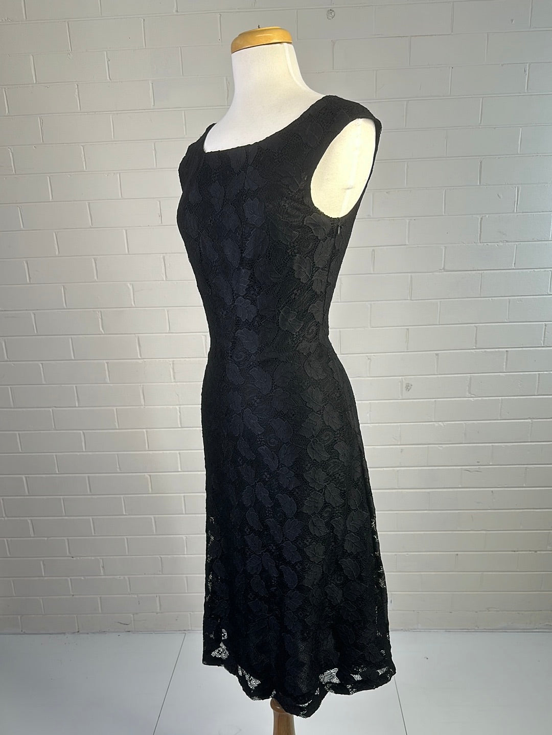 Sarissa | dress | size 10 | midi length