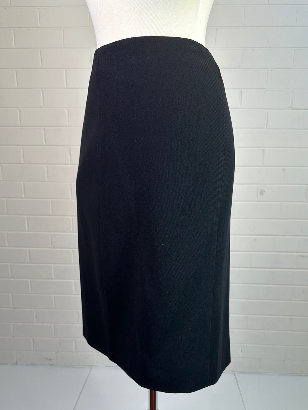 Donna Karan | New York | skirt | size 14 | knee length | 100% wool | made in the USA