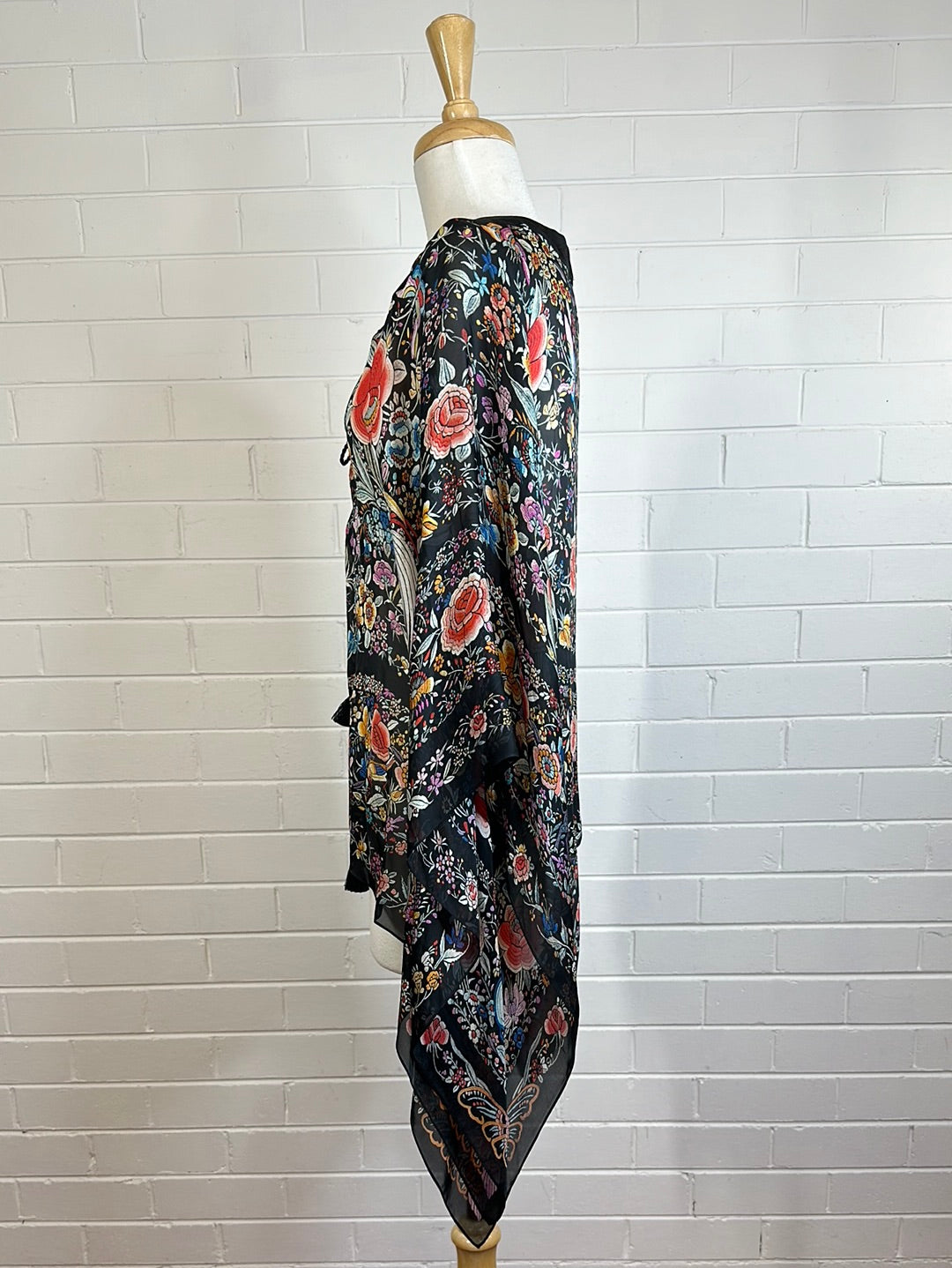 Roberto Cavalli | Italy | top | size 12 | three quarter sleeve | 100% silk | made in Italy