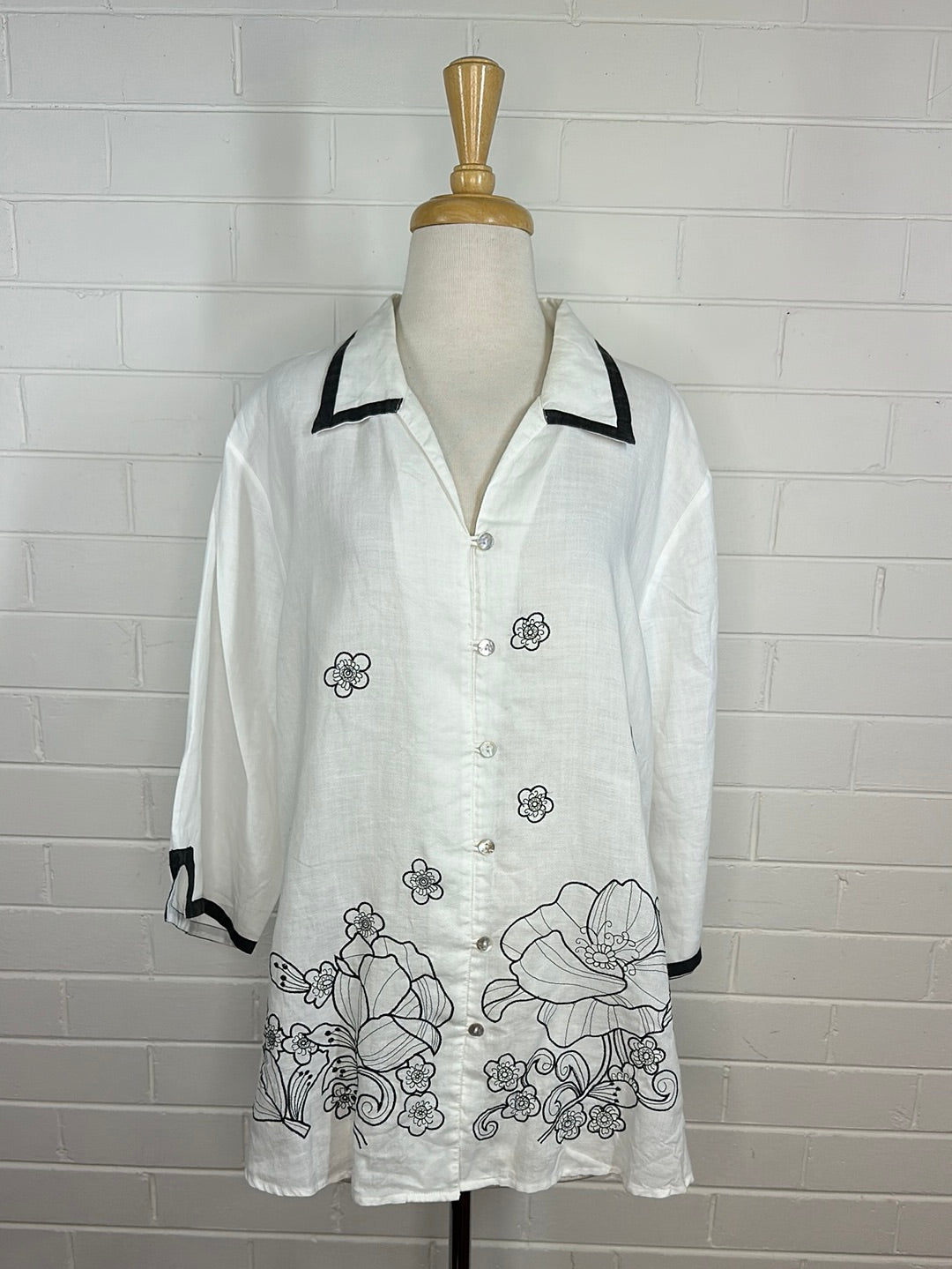 Sandra Steiner | vintage 90's | shirt | size 18 | three quarter sleeve | 100% linen