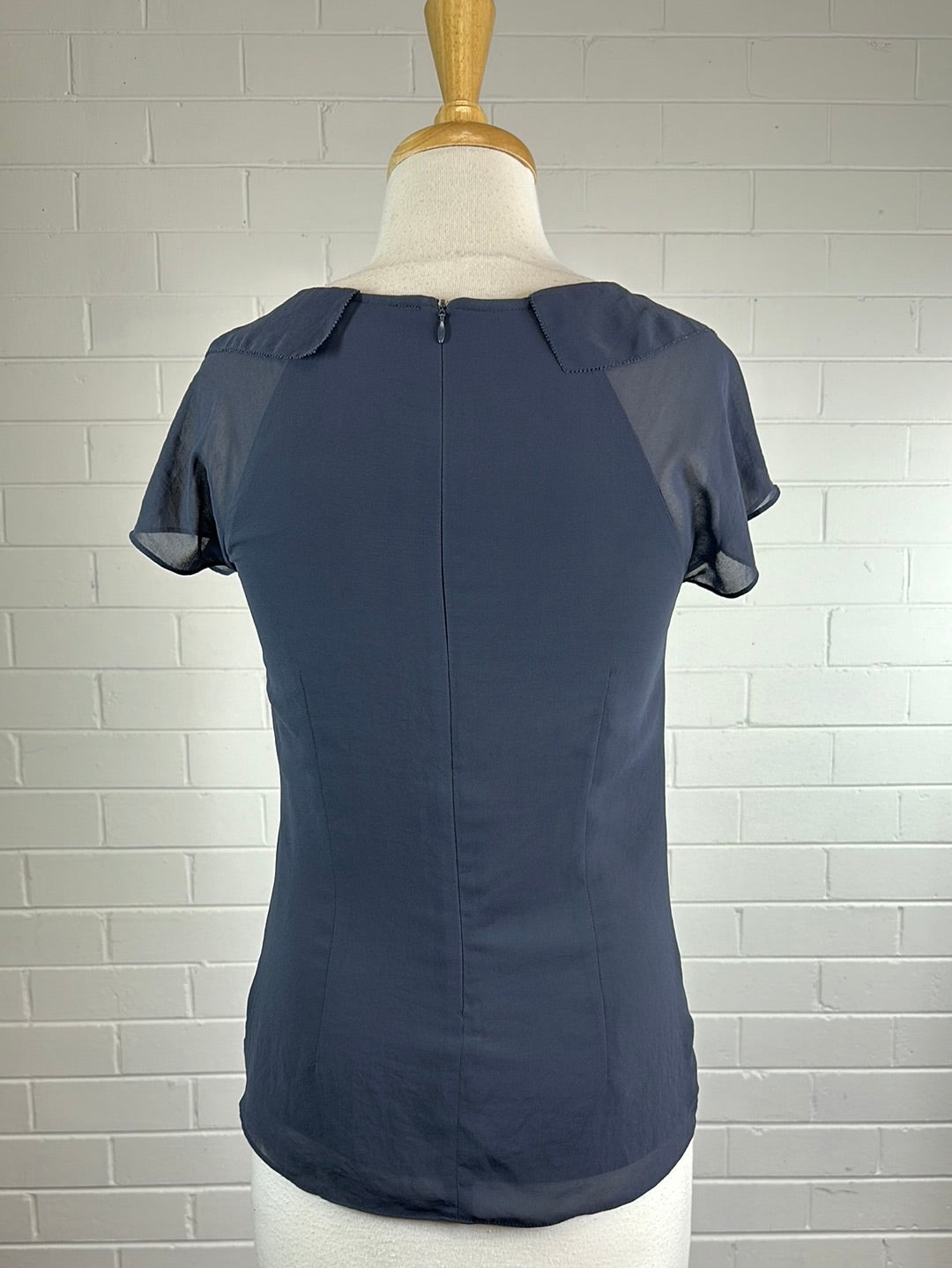 Veronika Maine | top | size 6 | cap sleeve