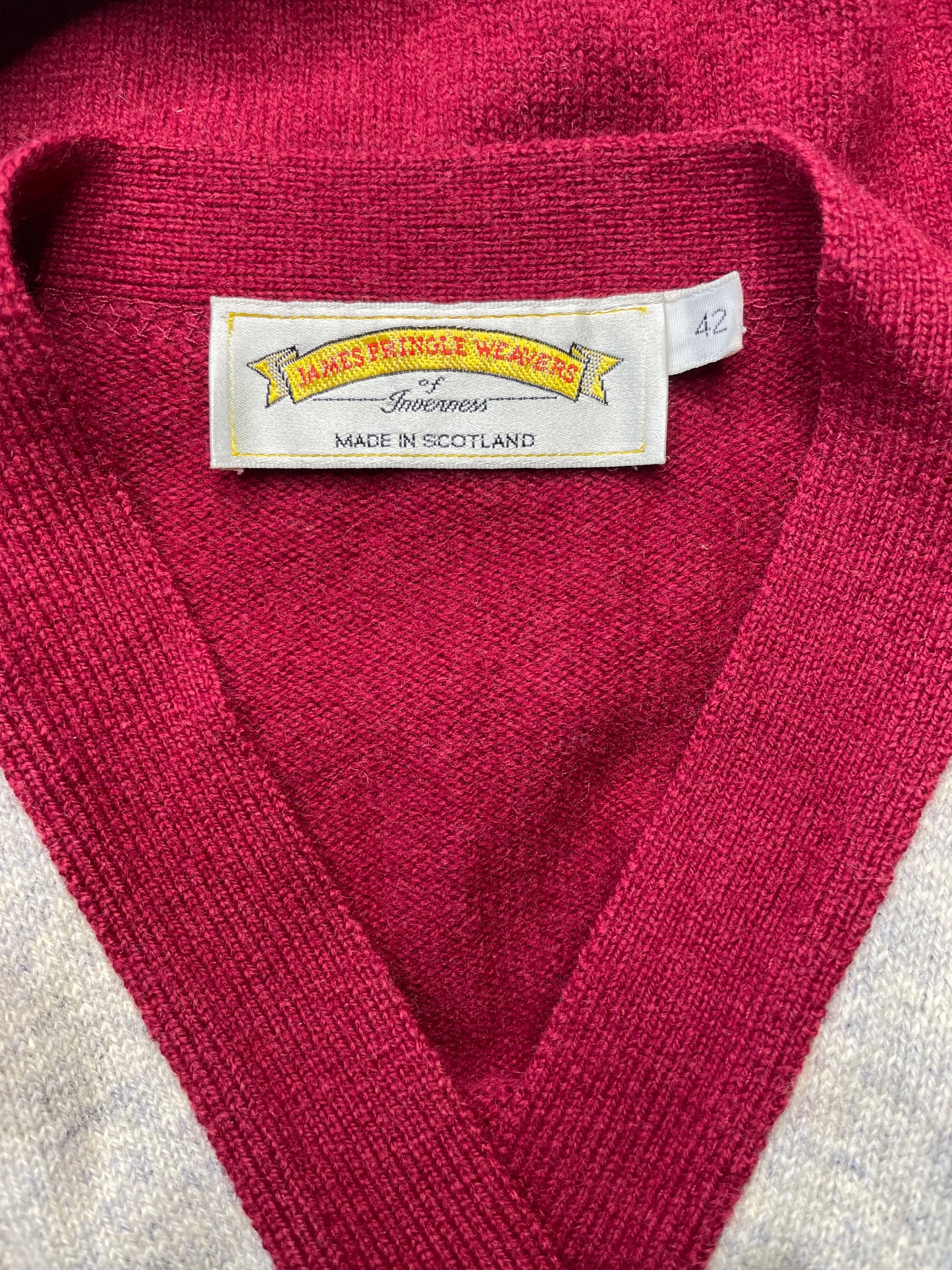 James Pringle Weavers | Scotland | vintage 60's | cardigan | size 12 | long sleeve | 100% wool | made in Scotland