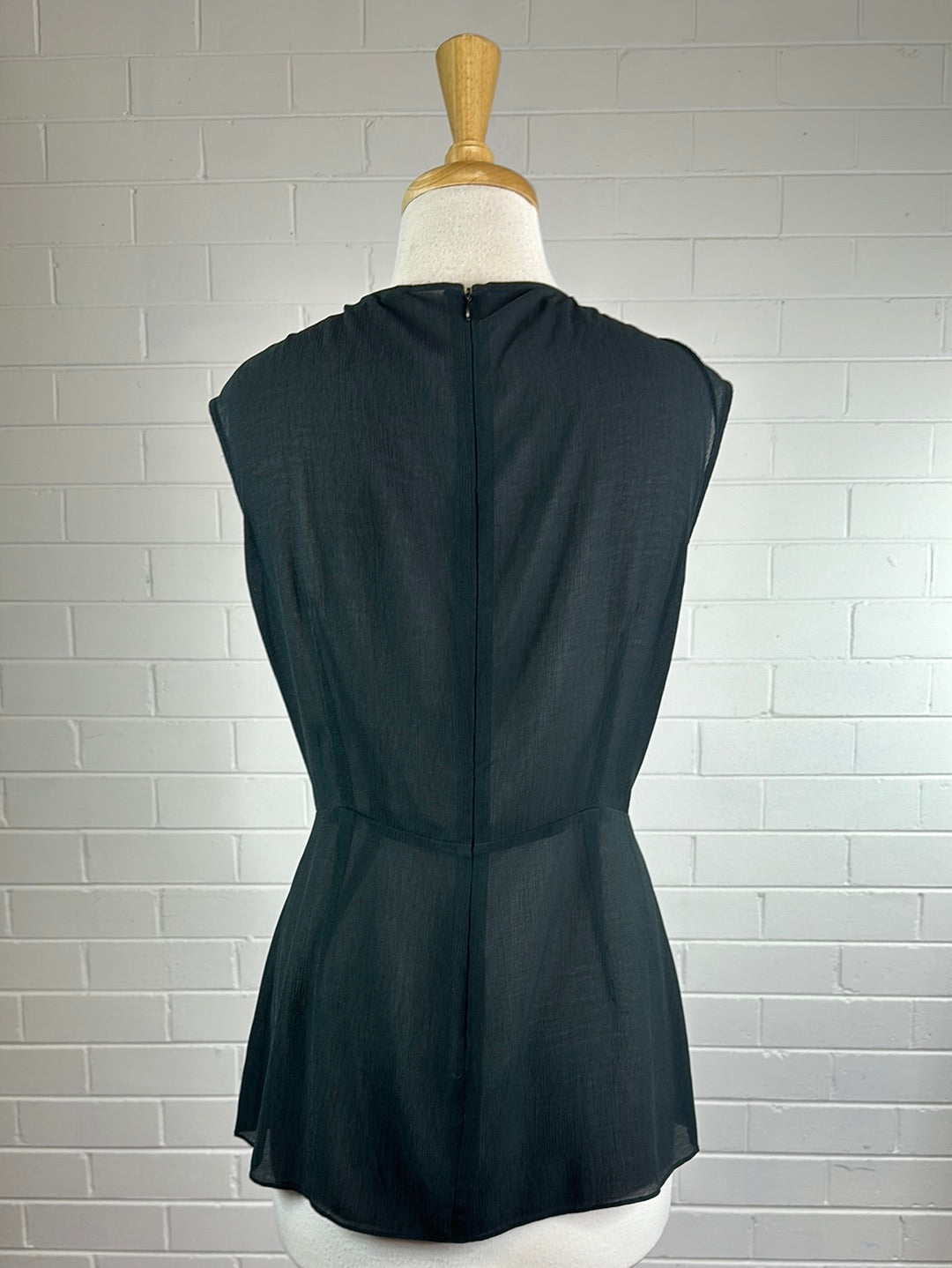 Veronika Maine | top | size 14 | sleeveless