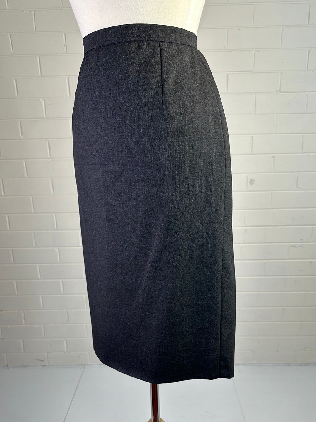 Max Mara | Italy | skirt | size 6 | knee length