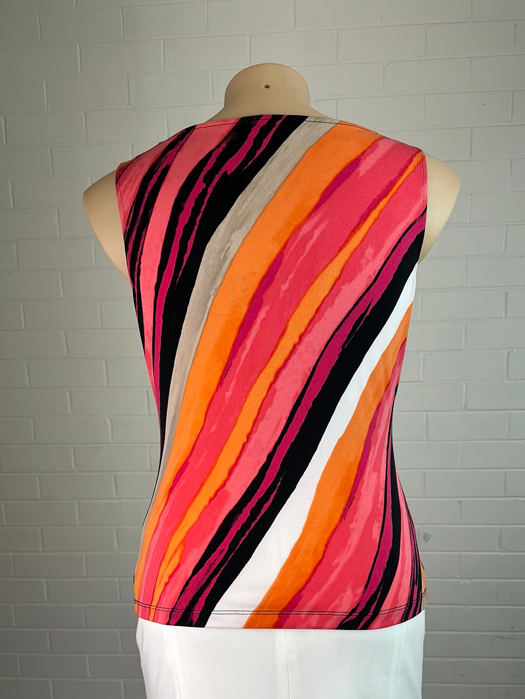 Calvin Klein | US | top | size 16 | sleeveless