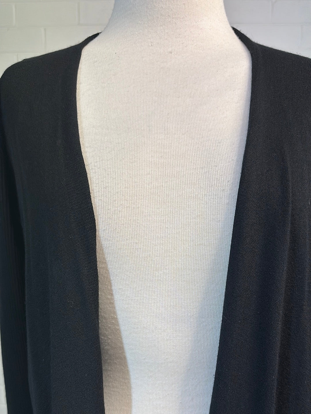 Diane von Furstenberg | New York | cardigan | size 8 | long sleeve | silk cashmere blend