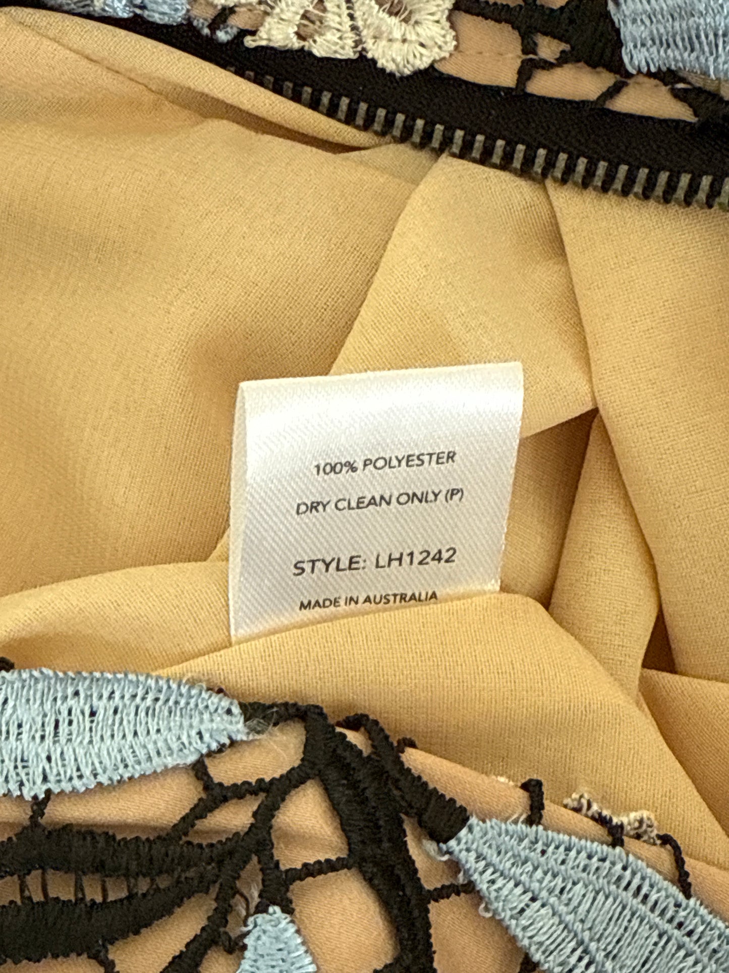 Love Honor | gown | size 16 | maxi length