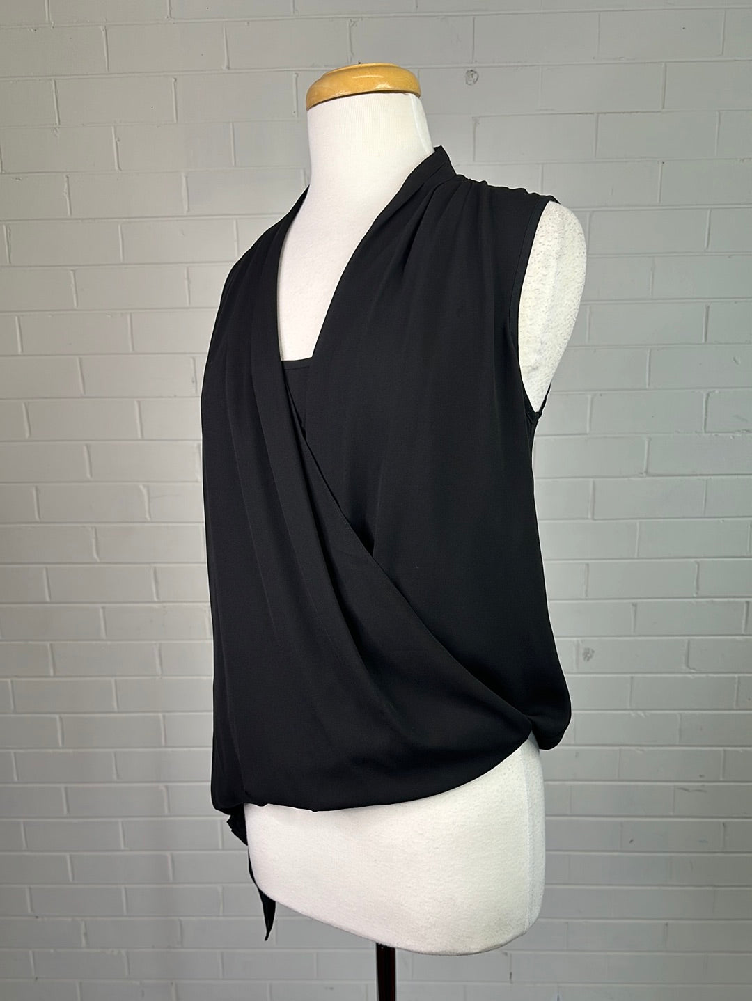 Wayne Cooper | top | size 8 | sleeveless