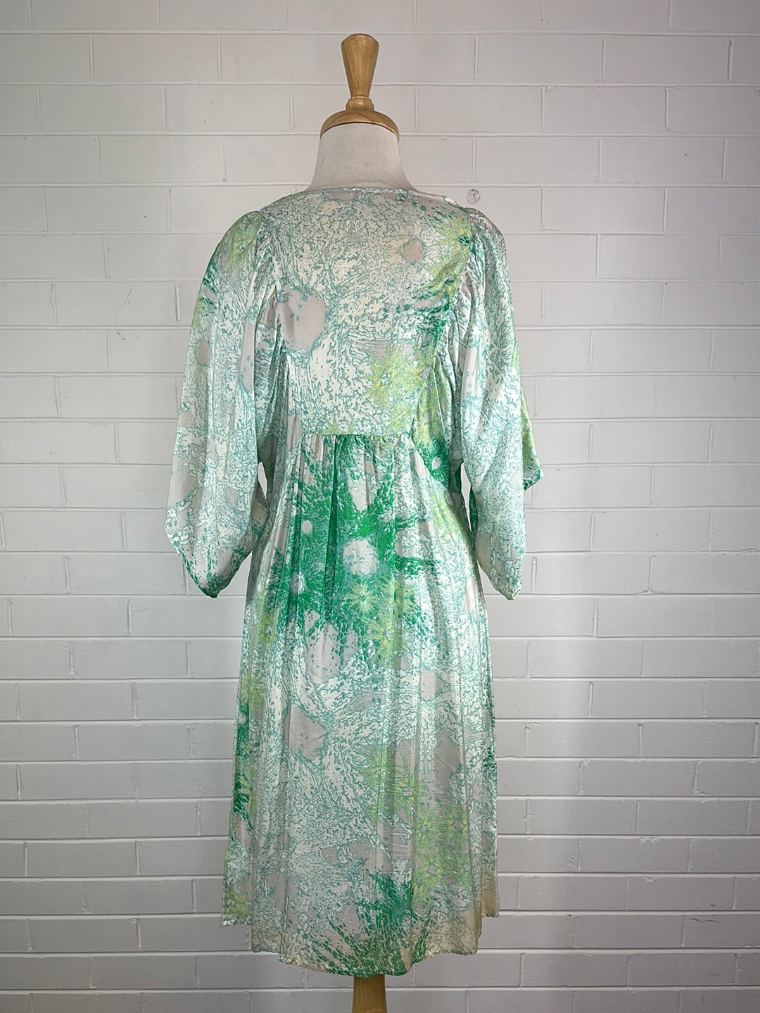 Loobie's Story | New Zealand | dress | size 10 | knee length | 100% silk