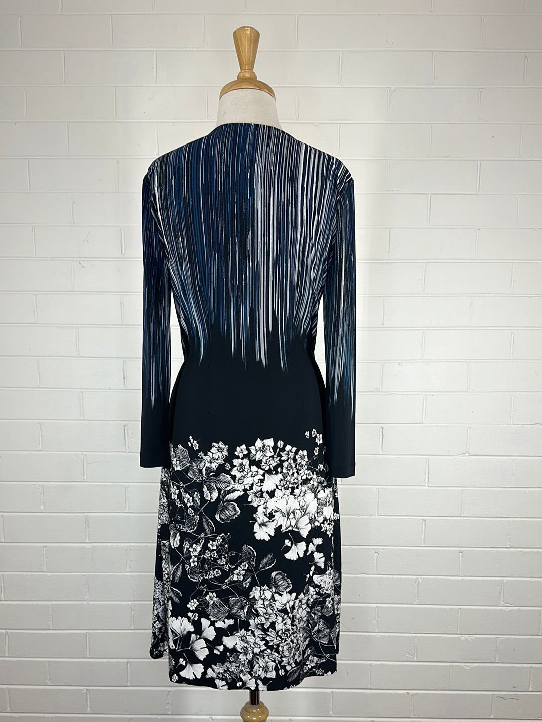 BCBG Max Azria | Los Angeles | dress | size 10 | knee length