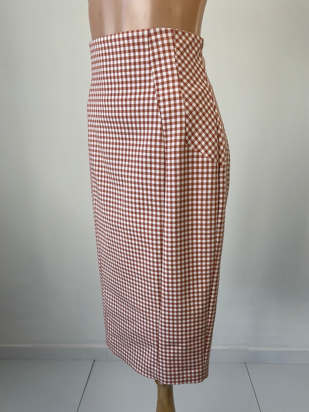 Cue | skirt | size 12 | midi length | made in Australia 🇦🇺