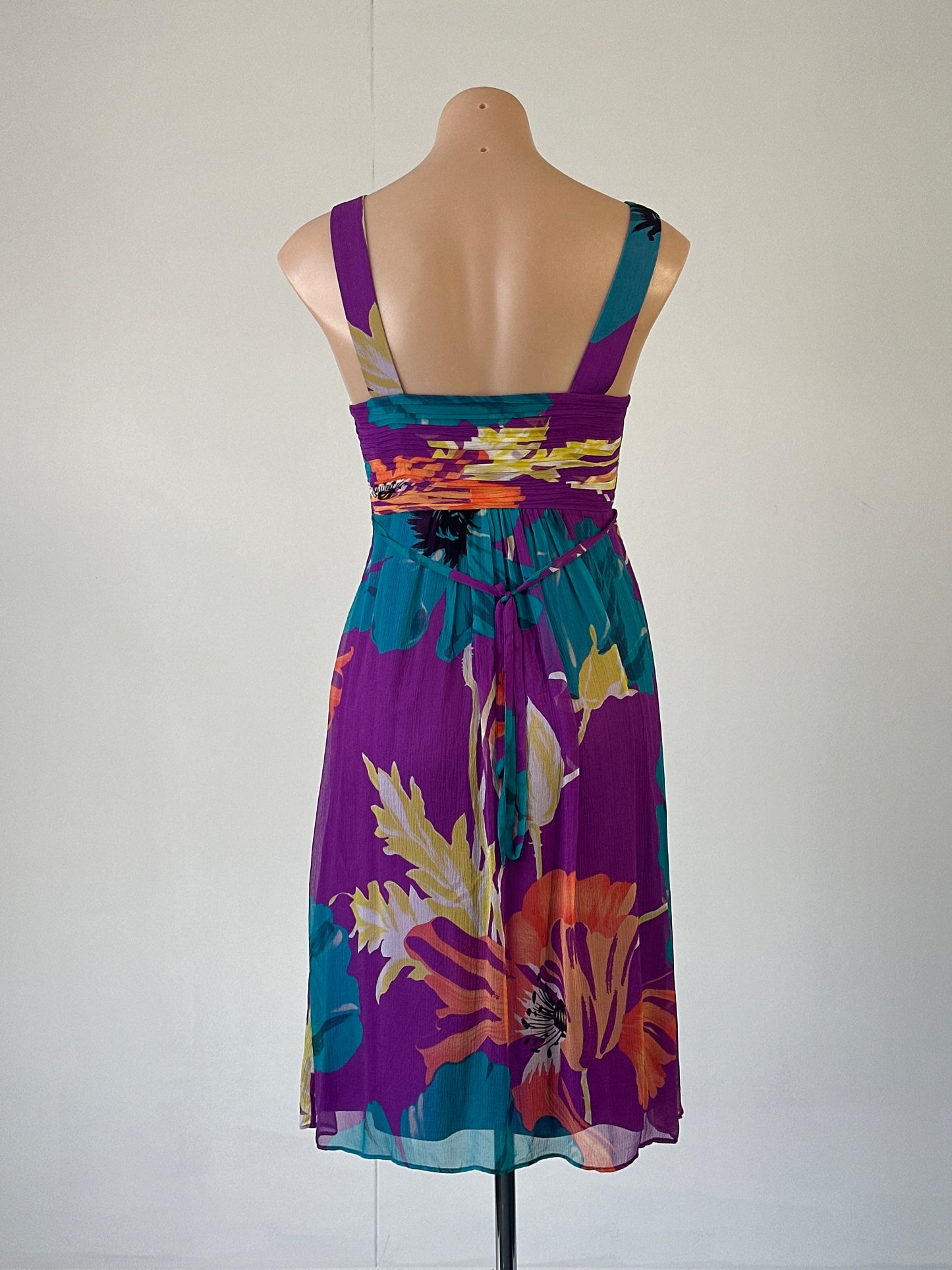 Coast | dress | size 8 | knee length | 100% silk