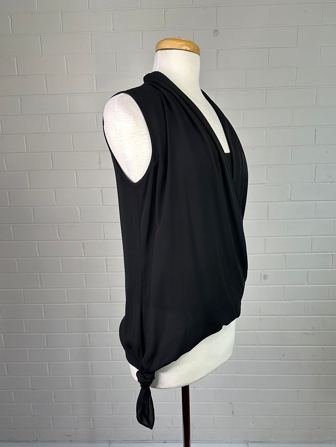 Wayne Cooper | top | size 8 | sleeveless