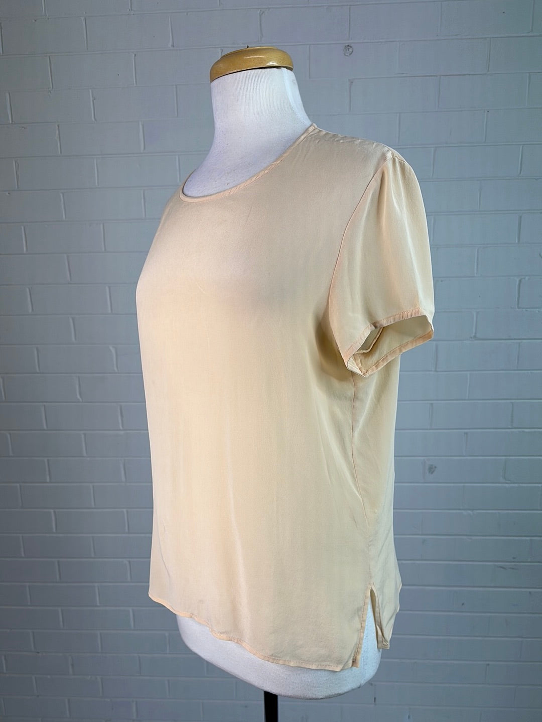 Errenno | Milan | vintage 90's | top | size 12 | cap sleeve | 100% silk | made in Italy