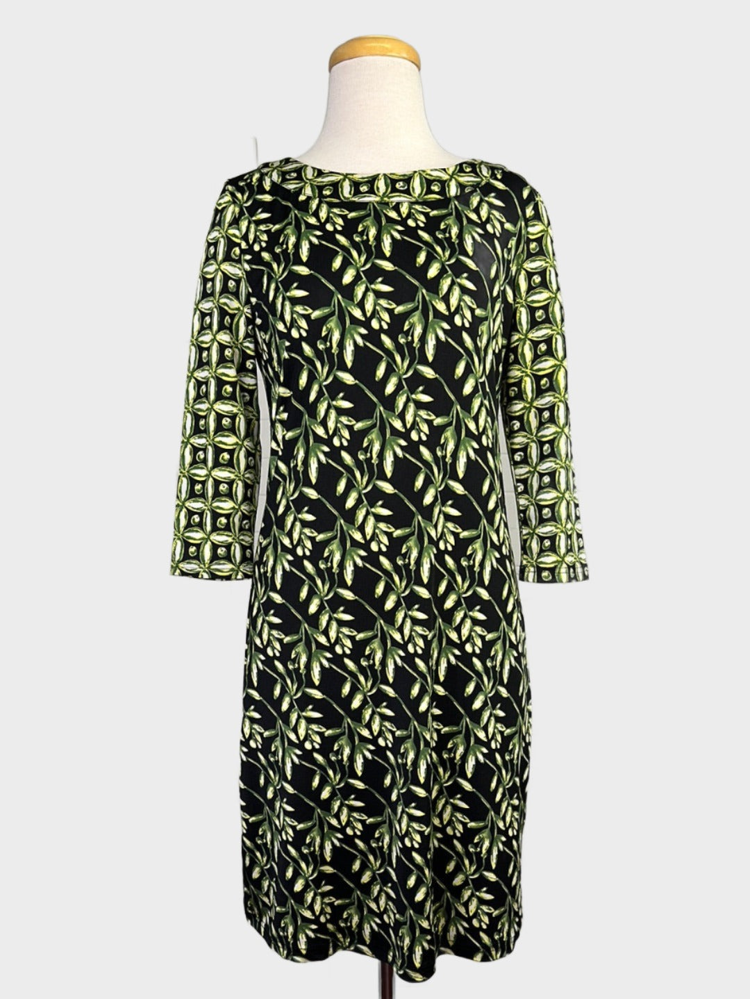 Johnston & Bell | dress | size 8 | knee length