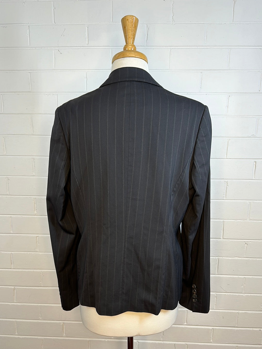 Aquascutum | London | jacket | size 12 | single breasted | 100% wool