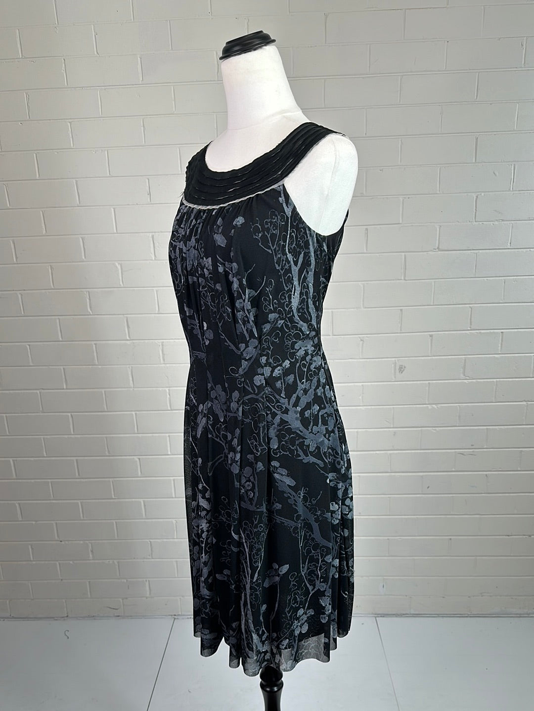 Vivienne Tam | Hong Kong | dress | size 8 | knee length