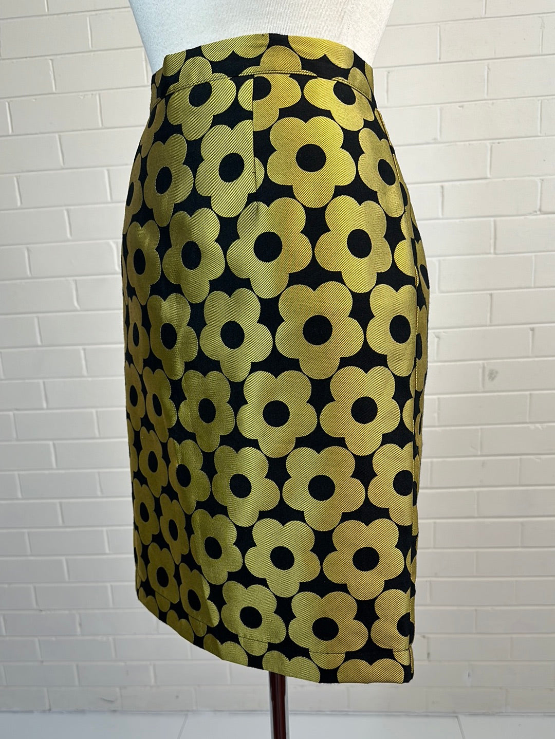 David Pond | New Zealand | skirt | size 10 | knee length | made in New Zealand