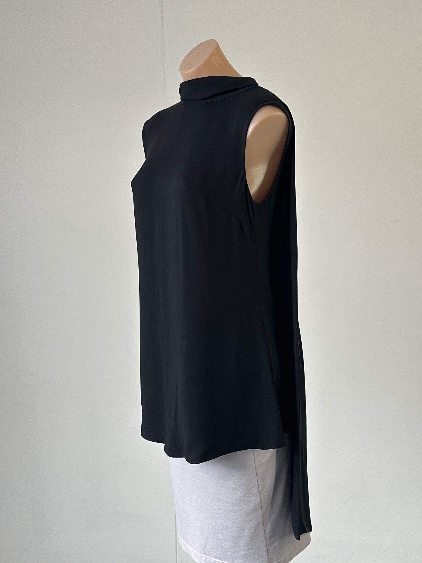 Rachel Gilbert | top | size 8 | sleeveless