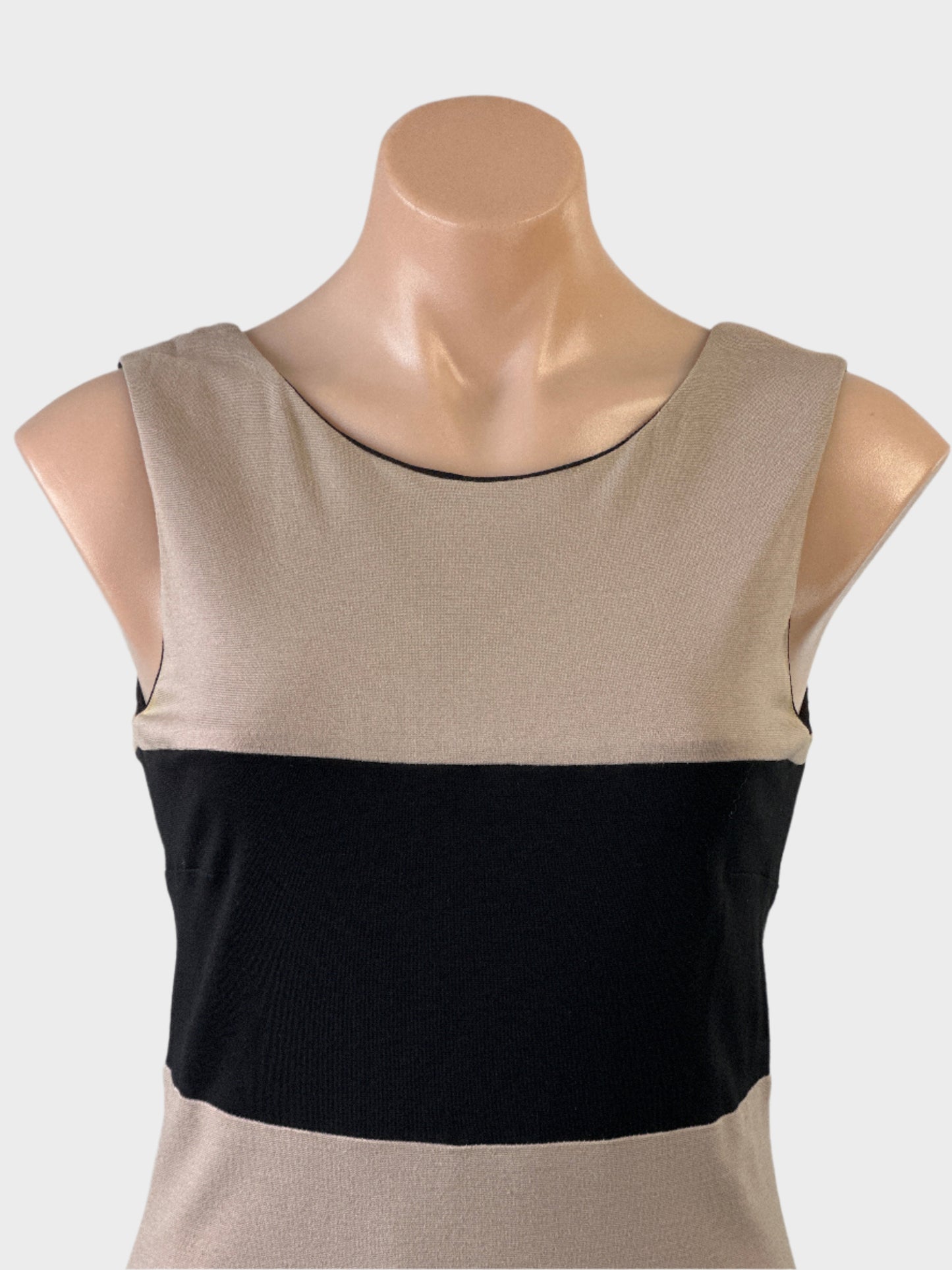 Carla Zampatti | dress | size 8 | knee length | made in Australia 🇦🇺