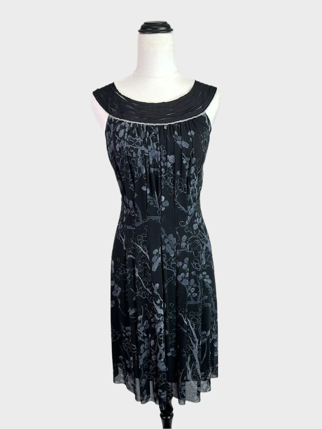 Vivienne Tam | Hong Kong | dress | size 8 | knee length