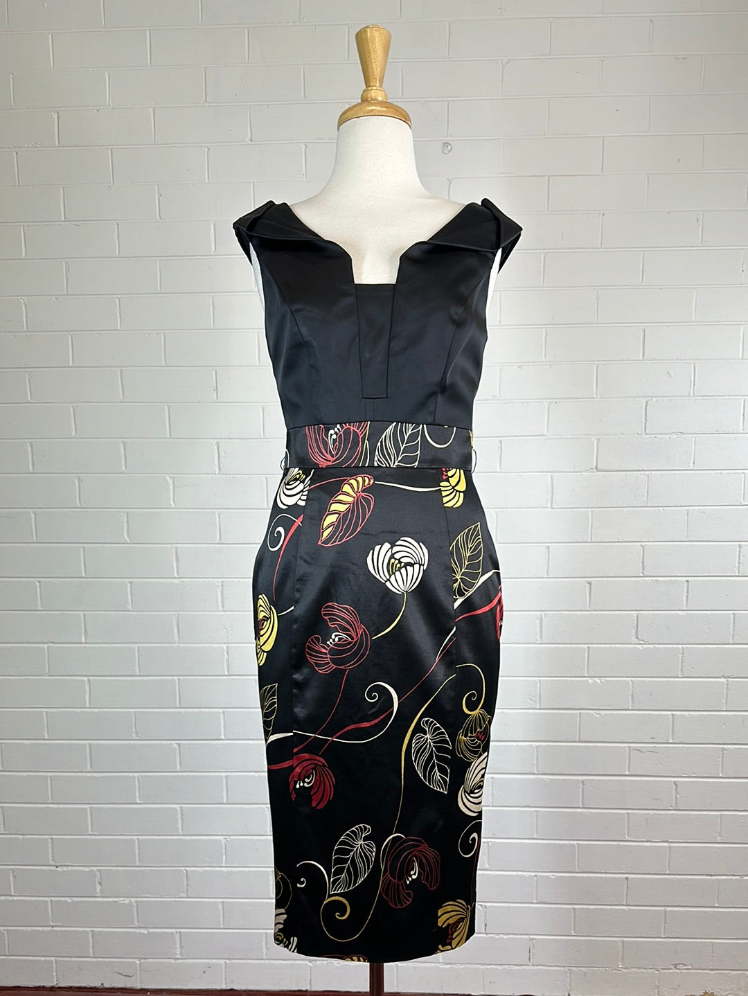 Second hand cue dresses sale