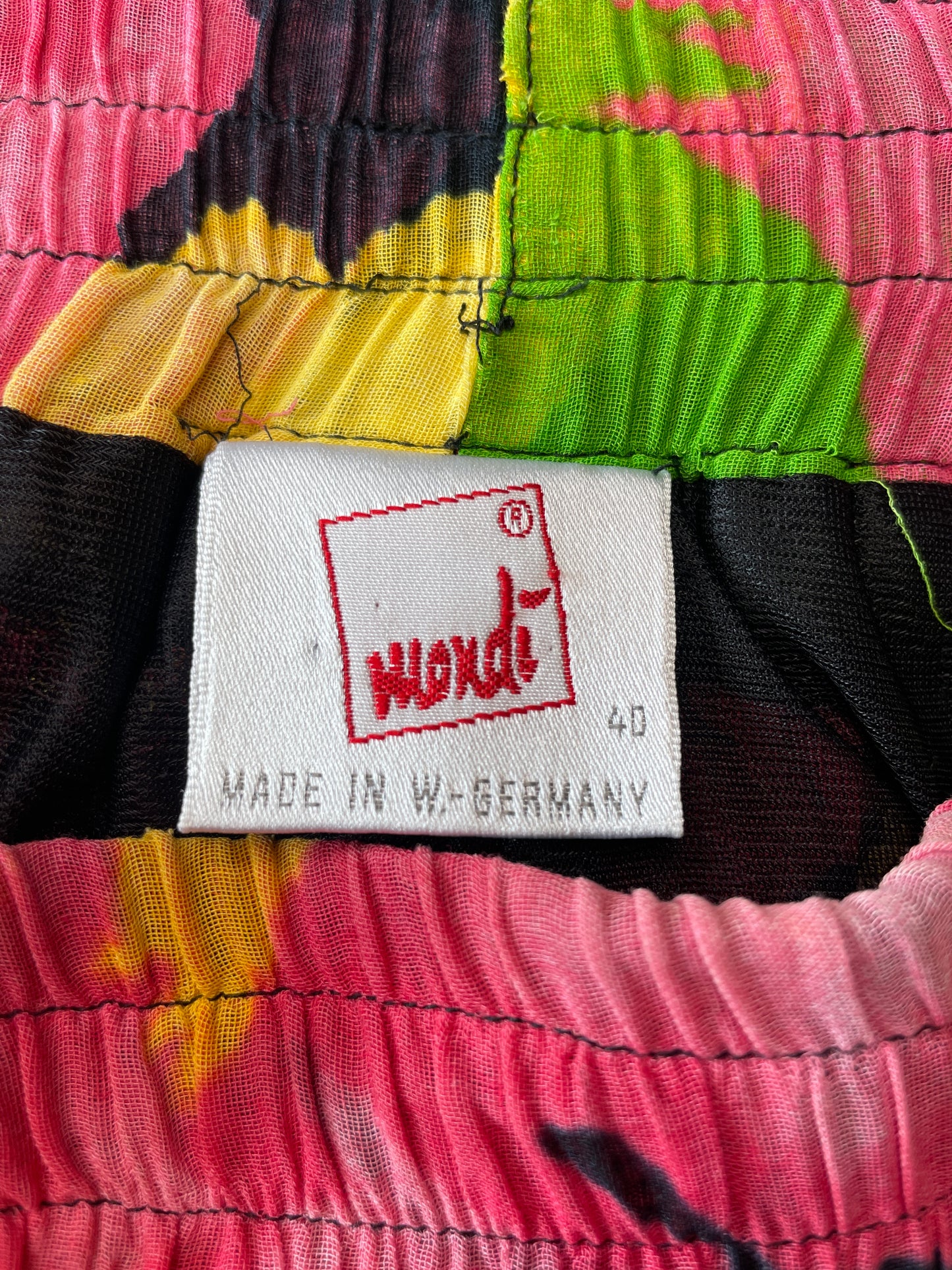 Mondi | Germany | vintage 80's | skirt | size 14 | midi length | 100% cotton | made in West Germany