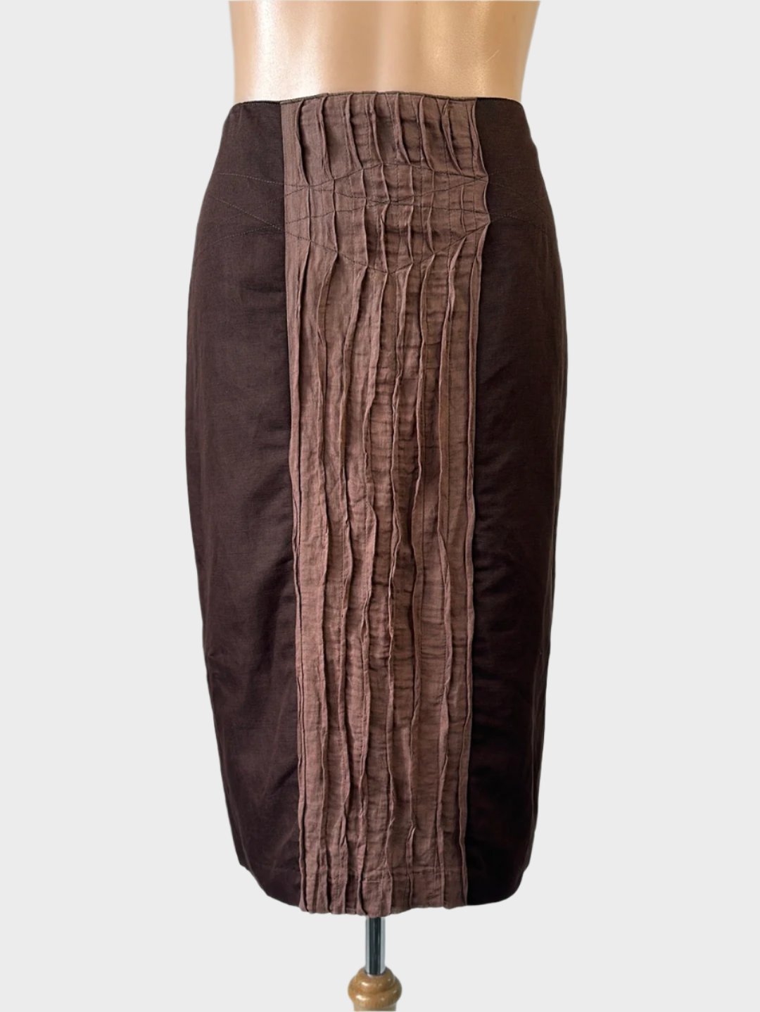 Designer Angela Lewis vintage 90s straight skirt in brown linen with pleated centre panel, contour waist, and back vent for office wear.