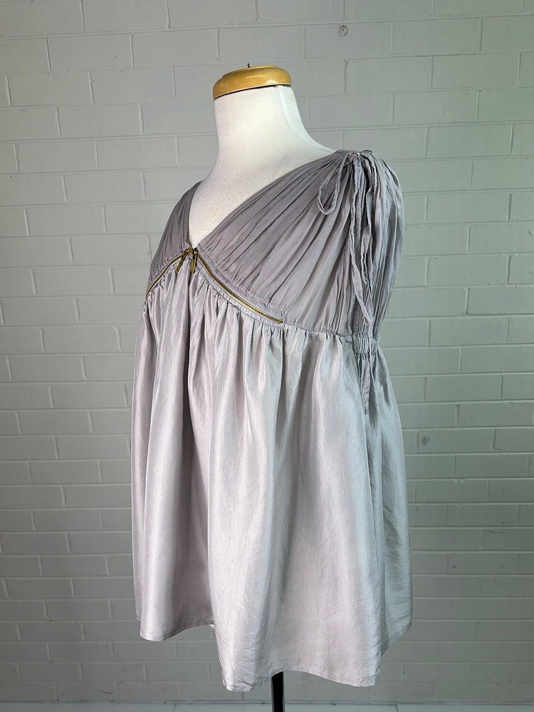 Kirrily Johnston | top | size 10 | sleeveless | silk & cotton