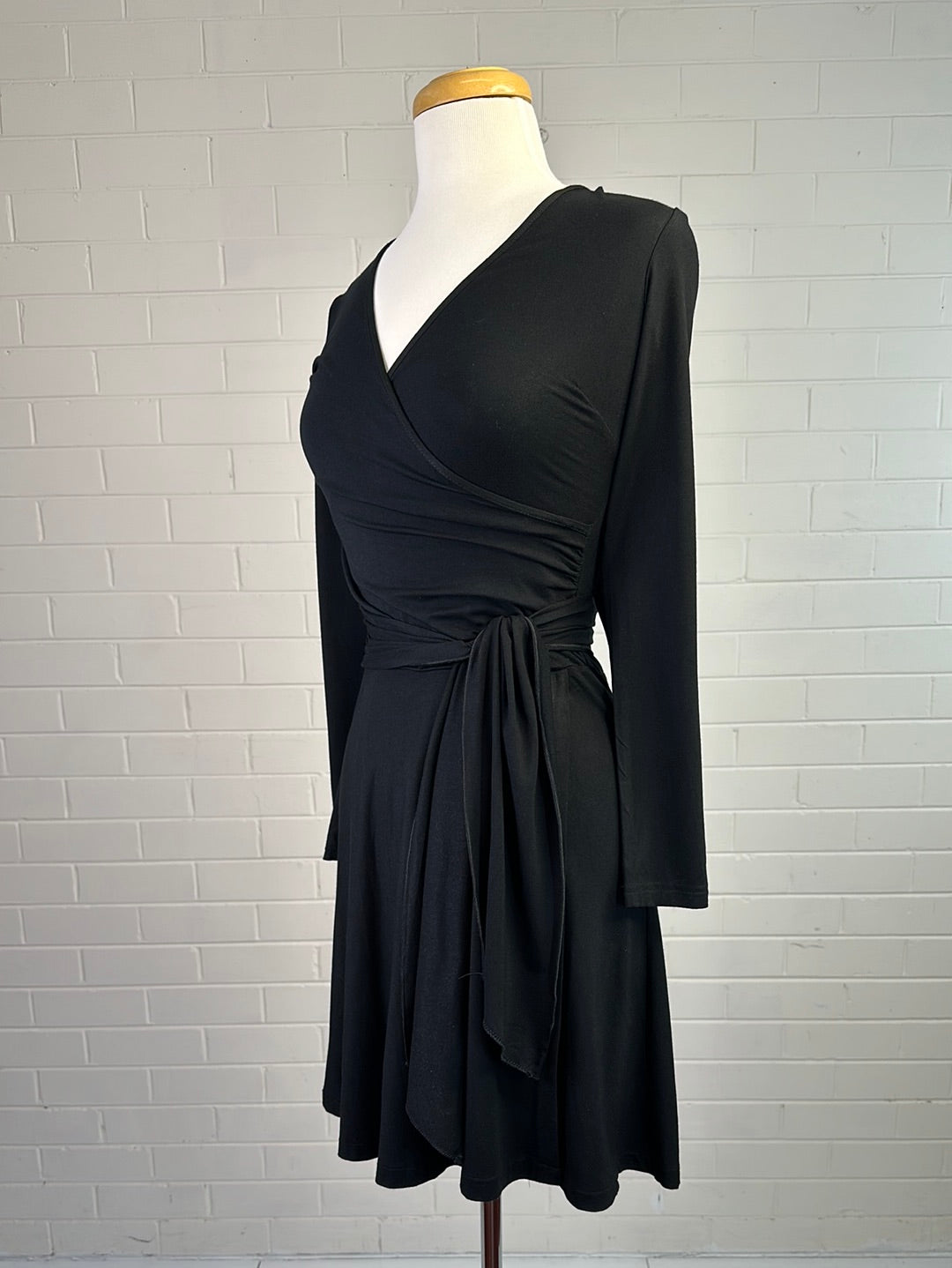 Veducci | dress | size 8 | knee length | made in Australia 🇦🇺