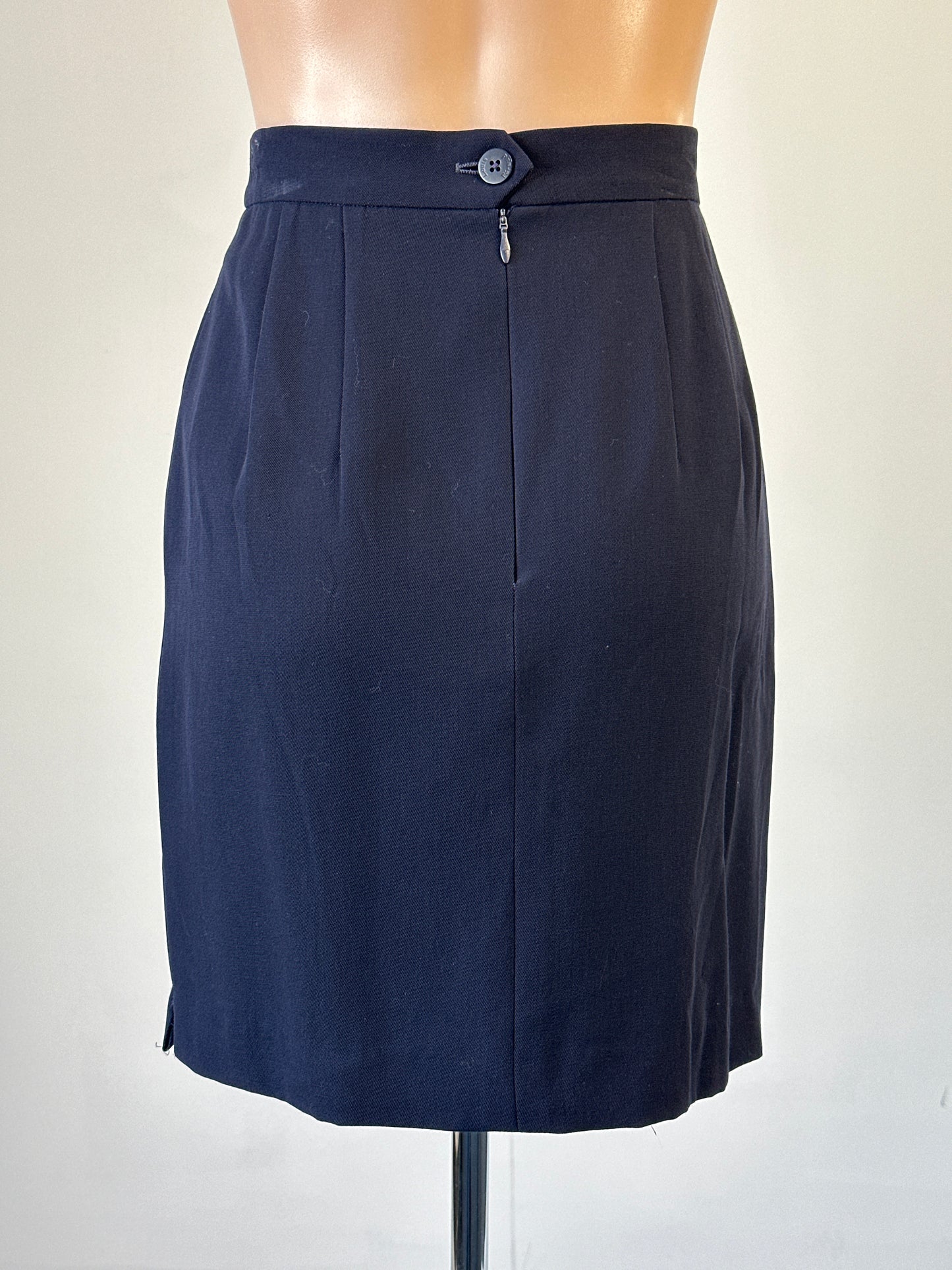 Louis Féraud | Paris | vintage 80's | skirt | size 12 | knee length | 100% wool | made in West Germany
